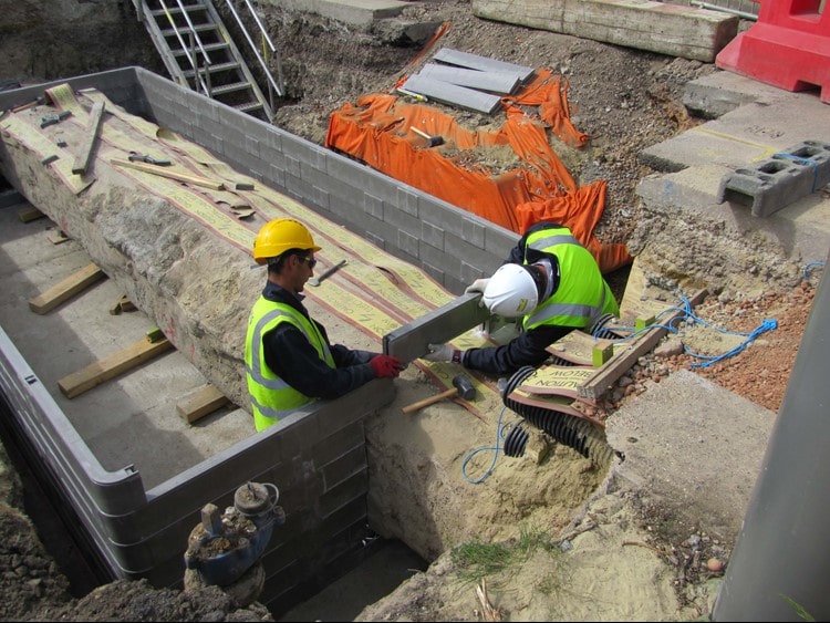 The flat-pack design of the ULTIMA Connect system permitted rapid installation of the chambers around the cable duct bank with labour productivity savings and benching over underground services and creating cable duct entries for the 33kV high voltage power cables.