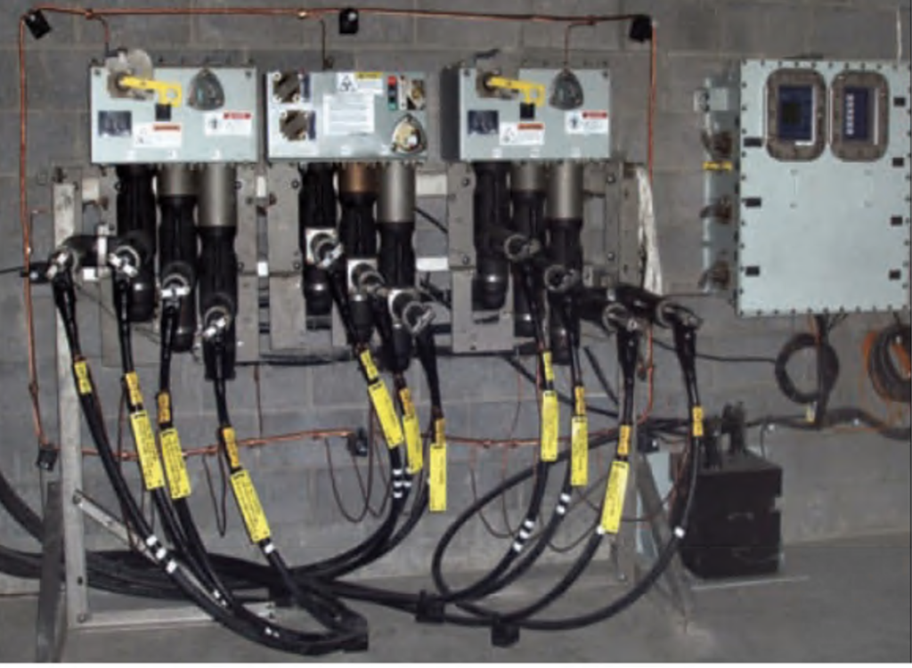 双向固二电自动转换开关配有潜水器控制柜和潜在变压器